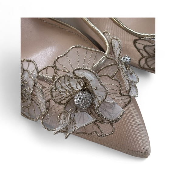 Betsey Johnson Blue™ Petra Slingback Pumps – Gold – Size 7.5 ✨ - Picture 13 of 16